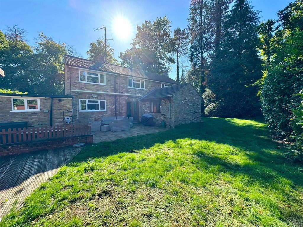 Property photo 2 of 27 Rear Garden