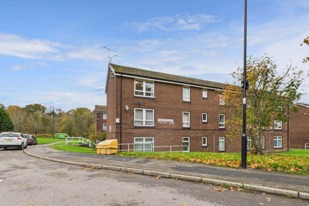 Property photo 1 of 11 External