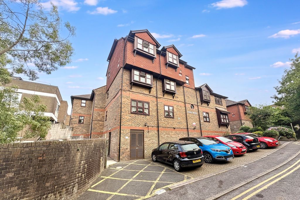 Property photo 1 of 1 Essex Mews, Lower Place, Newhaven, East Sussex, Bn9 9Bj