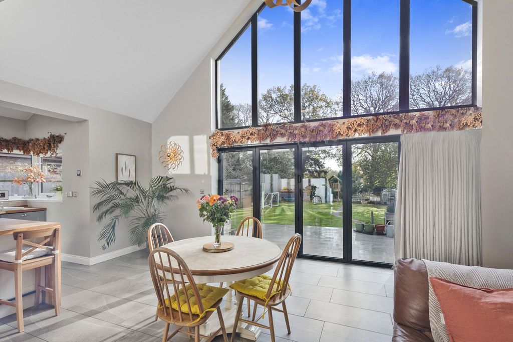 Property photo 3 of 22