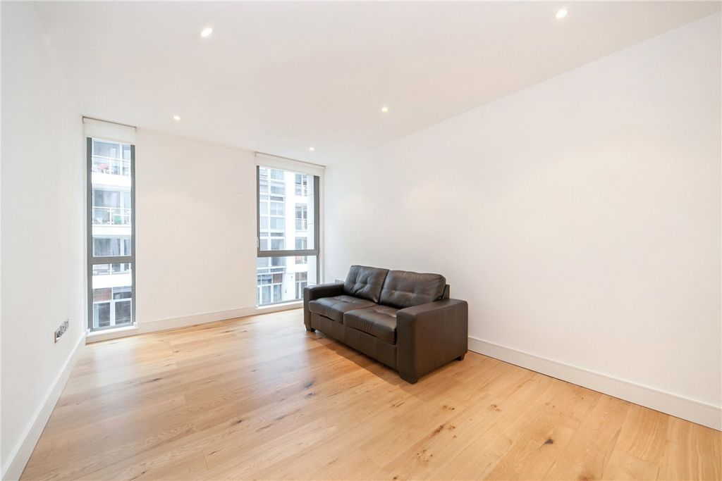 Property photo 2 of 8 Picture No. 06