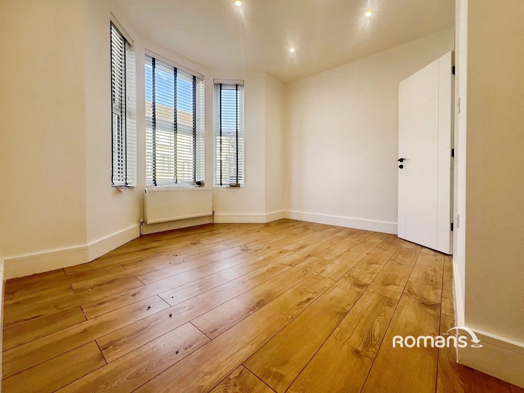 Property photo 2 of 6 Pbox-Img.Jpg