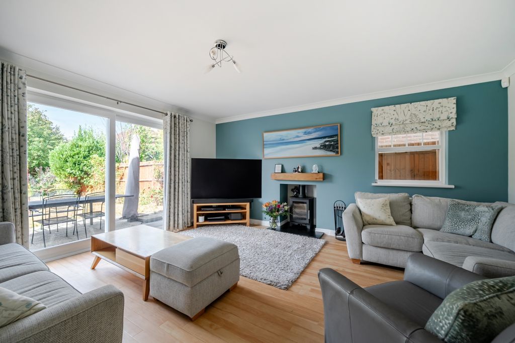 Property photo 2 of 20 1486910-23-6A54Be...