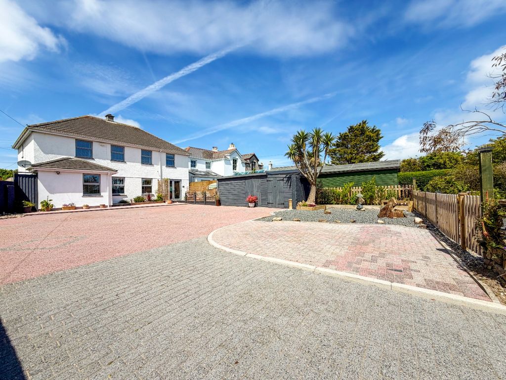 Property photo 1 of 35 5137390