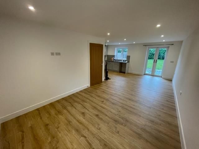 Property photo 2 of 6 Bedroom 1