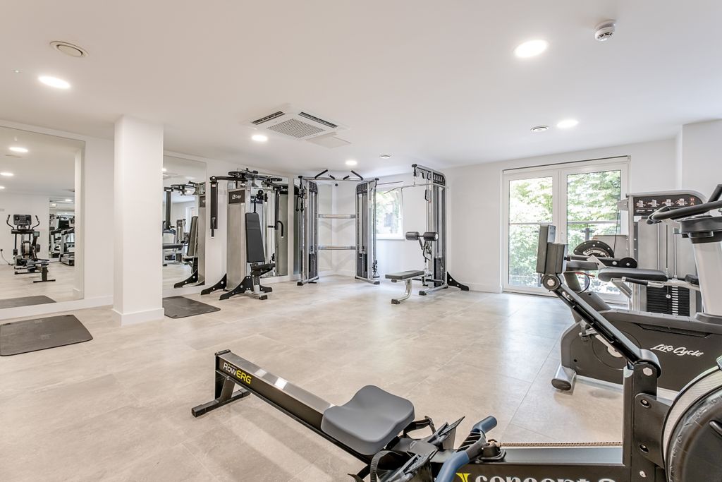 Property photo 3 of 6