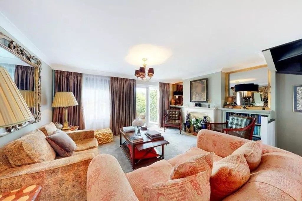 Property photo 1 of 14