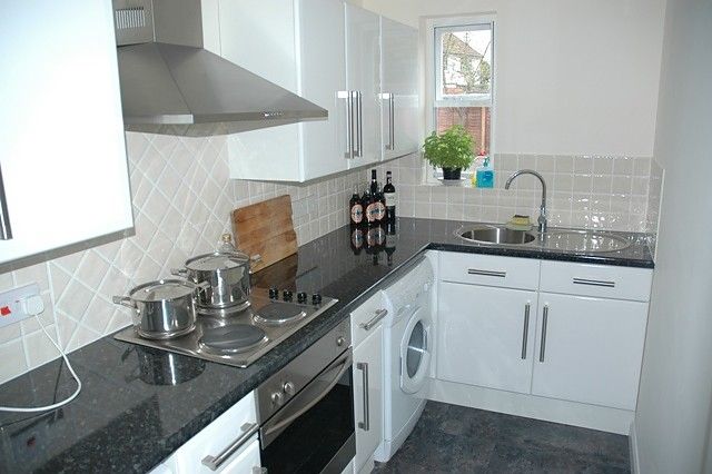 Property photo 2 of 5 Kitchen