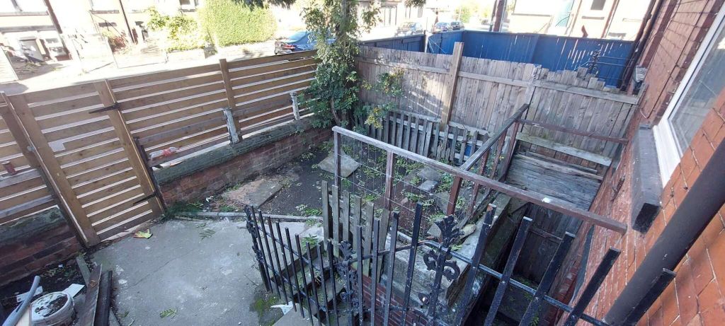 Property photo 3 of 16