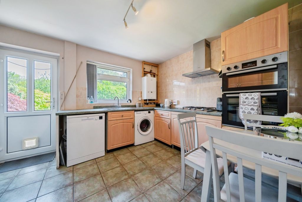 Property photo 3 of 12 Pbox-Img.Jpg