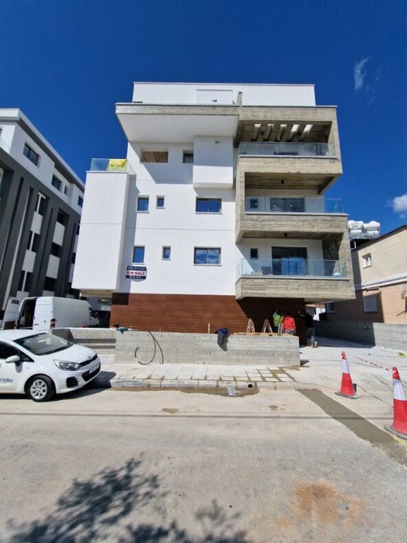 Property photo 2 of 30