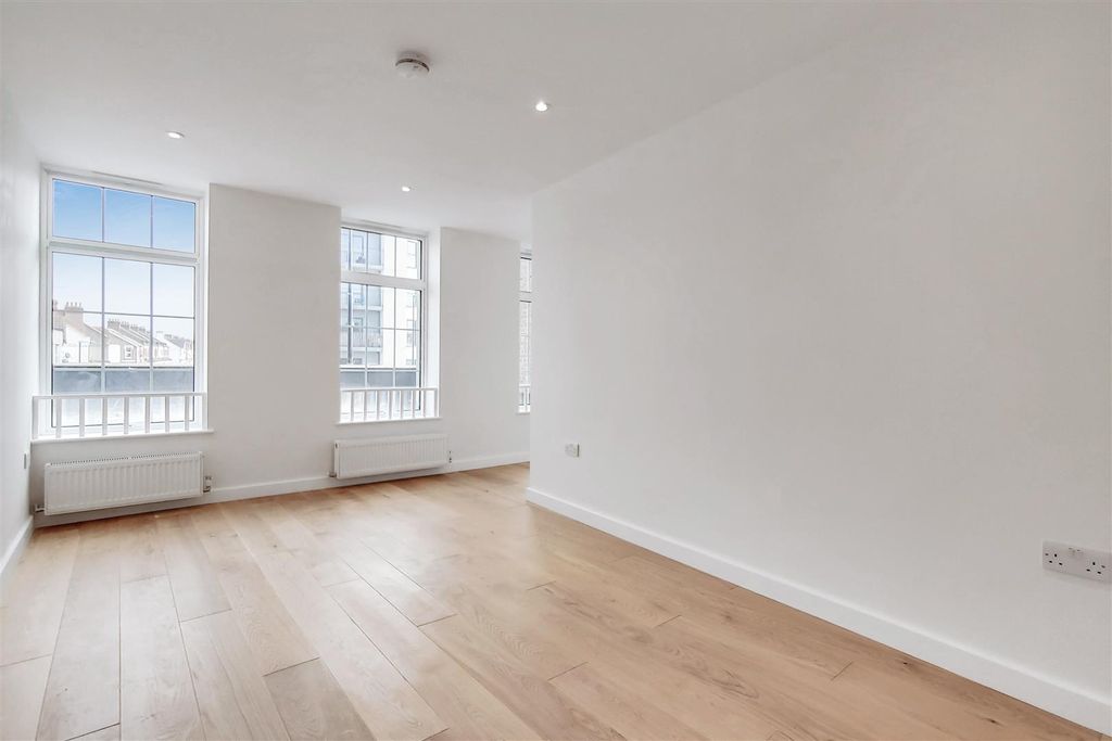 Property photo 1 of 10 2_Reception-0.Jpg