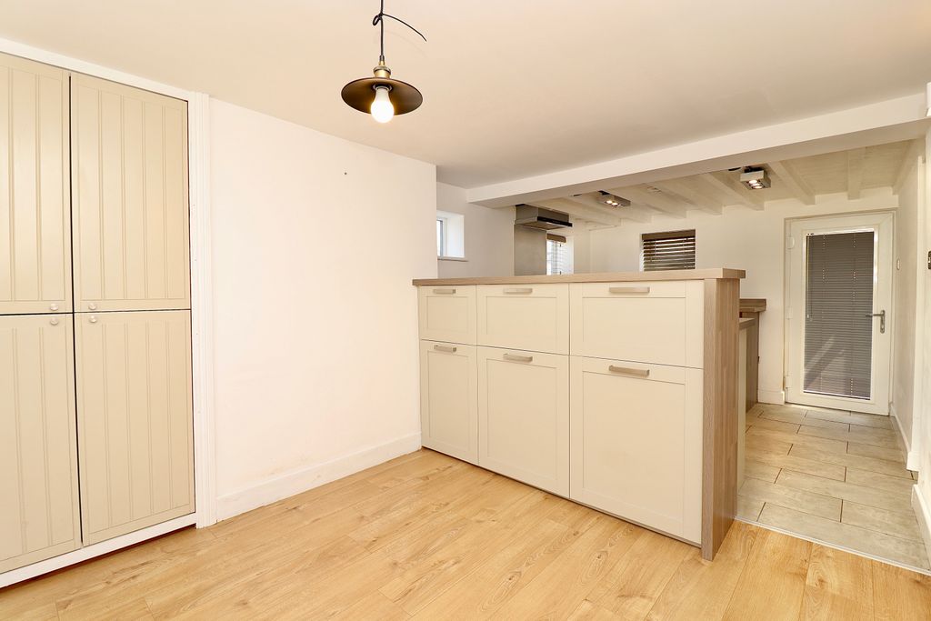 Property photo 3 of 15 Img_3211