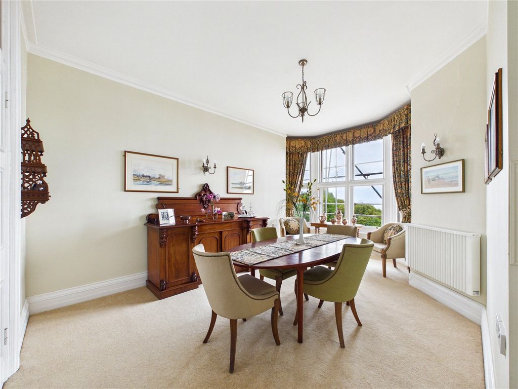 Additional image 5 of 3 bed flat for saleCobbold Road, Felixstowe, Suffolk IP11