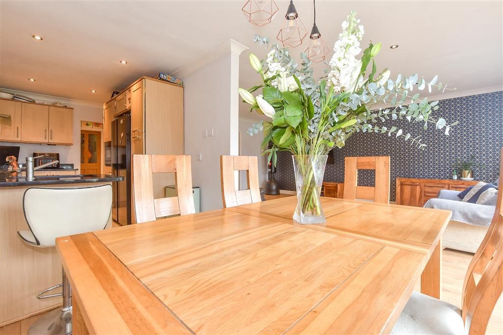Property photo 3 of 15 Dining Area
