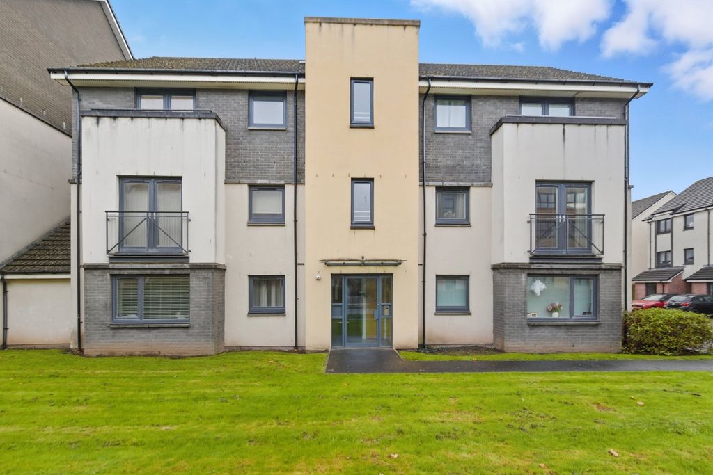 Property photo 1 of 19 Picture No. 04