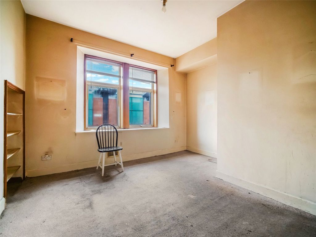 Property photo 2 of 13 Picture No. 25