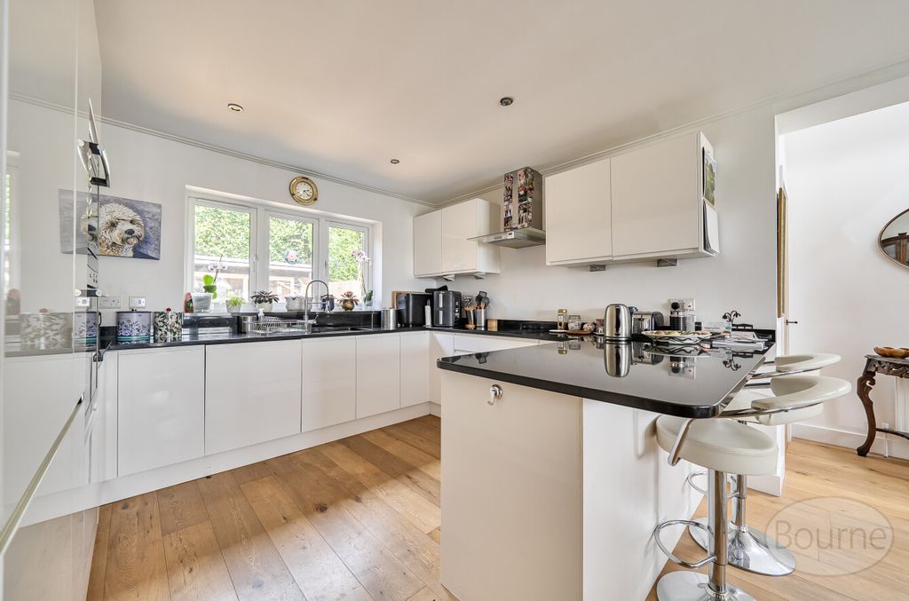 Property photo 3 of 20 697A594c-E8c3-416...