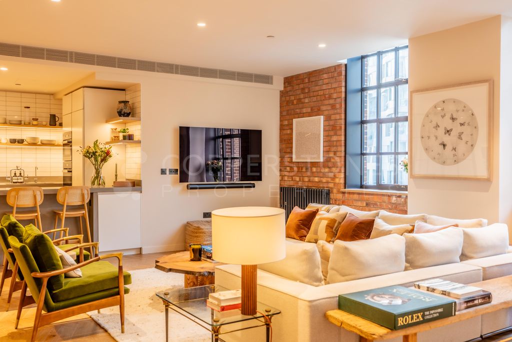 Property photo 2 of 29