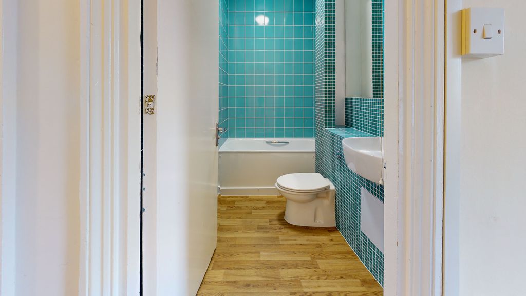 Property photo 3 of 13 12D Goldney Road, Maida Vale, London, W9 2Ax
