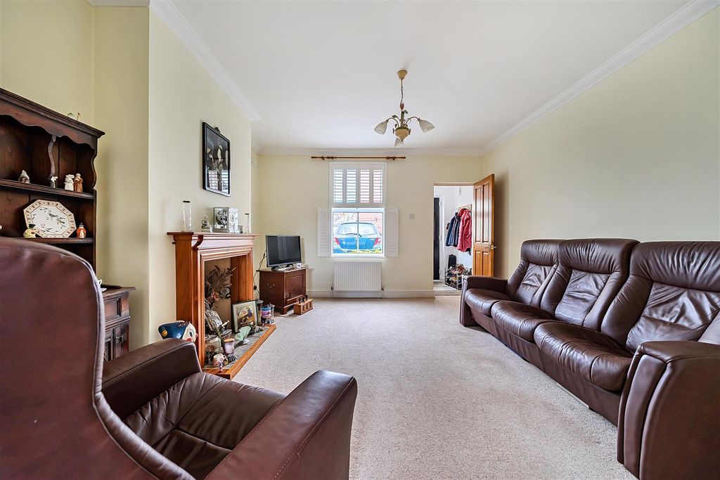 Property photo 3 of 18 1380360-7-690De4167043c.Jpg