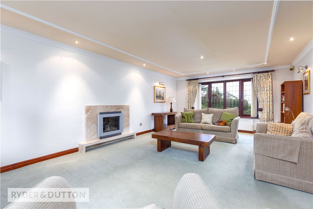 Property photo 3 of 28 Living Room