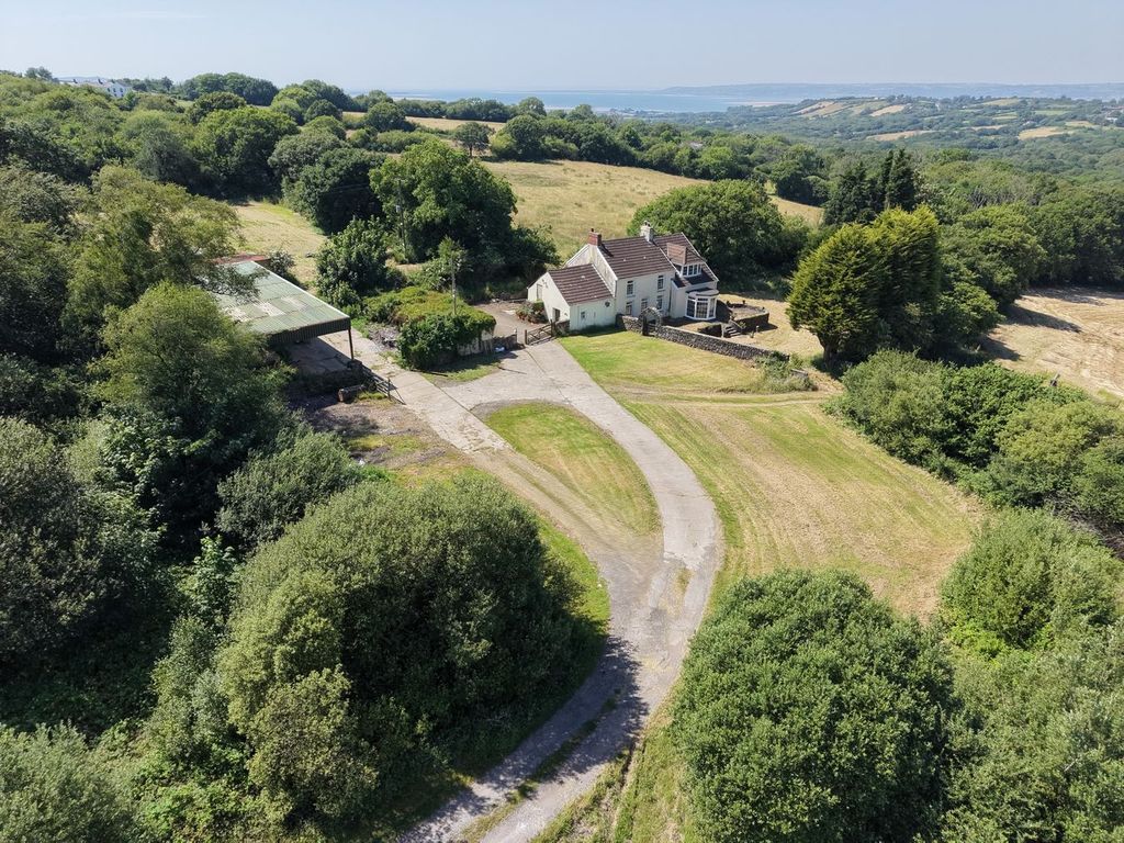 Property photo 1 of 30