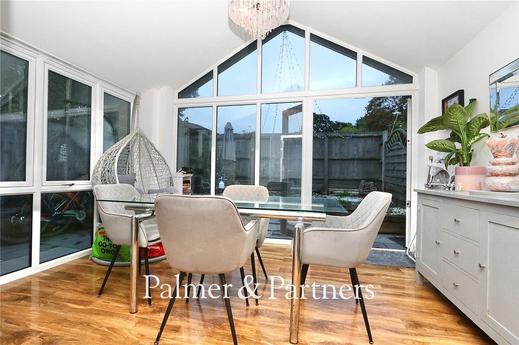 Property photo 2 of 24 Picture No. 26