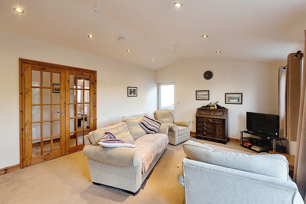 Property photo 3 of 15 Photography
