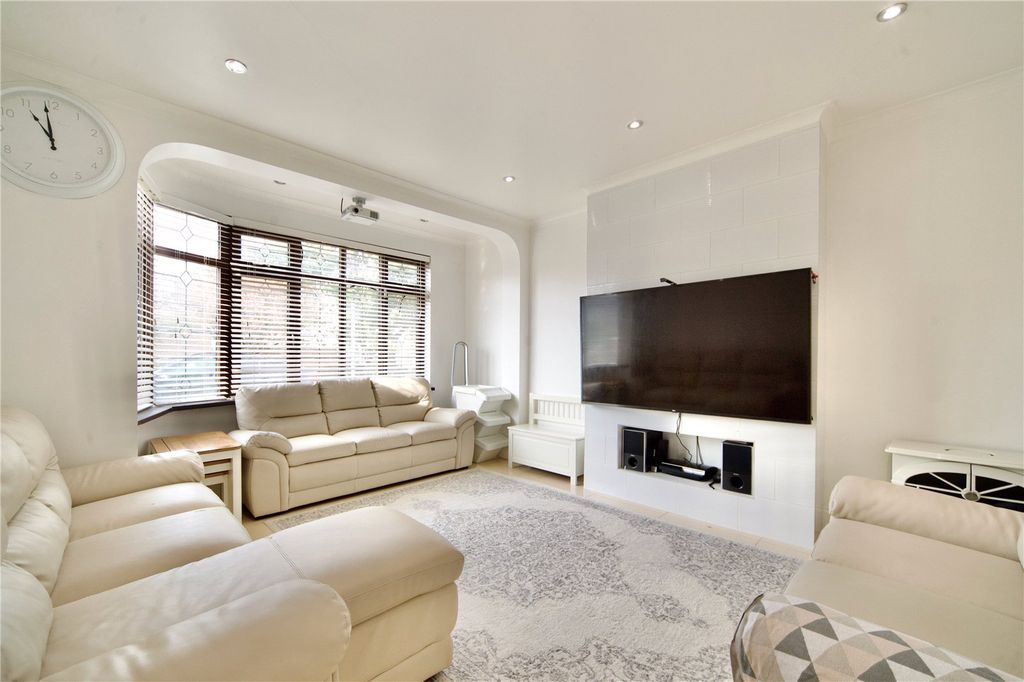 Property photo 2 of 23 Picture No. 03