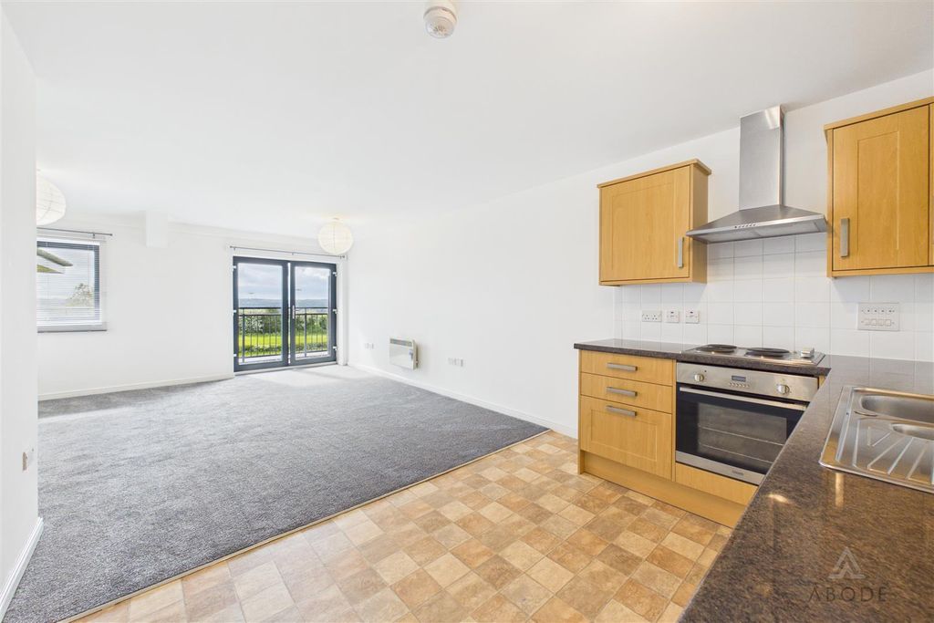 Property photo 3 of 13 Cam02544G0-Pr0382-Still005.Jpg