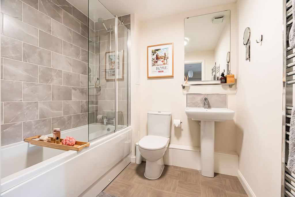 Additional image 12 of 2 bed flat for sale4/1 Bowbridge Crescent, Edinburgh EH17