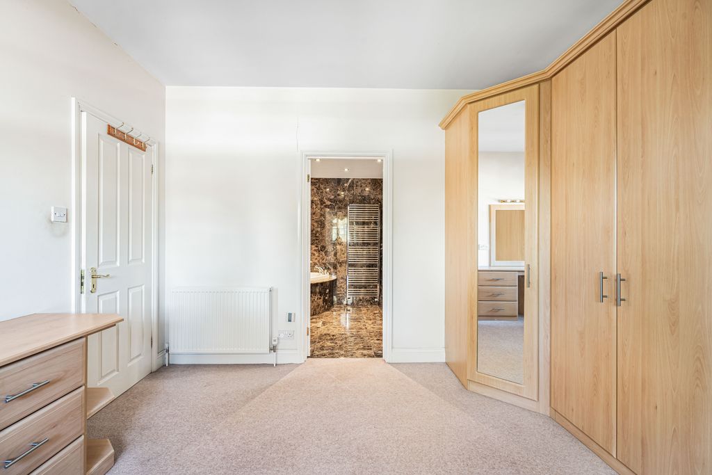 Additional image 13 of 5 bed detached house for saleMymms Drive, Brookmans Park AL9