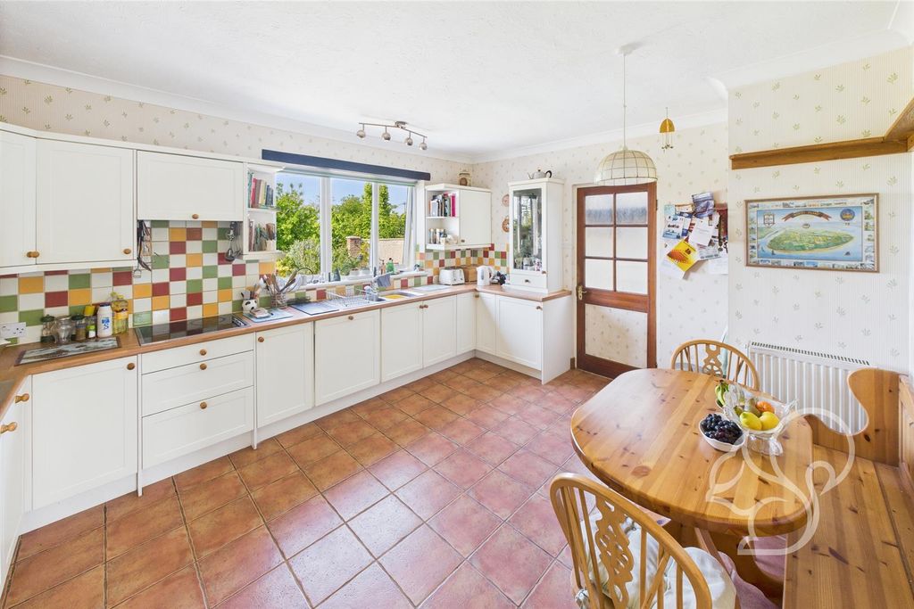 Property photo 2 of 38 Cam03877G0-Pr0176-Still005.Jpg