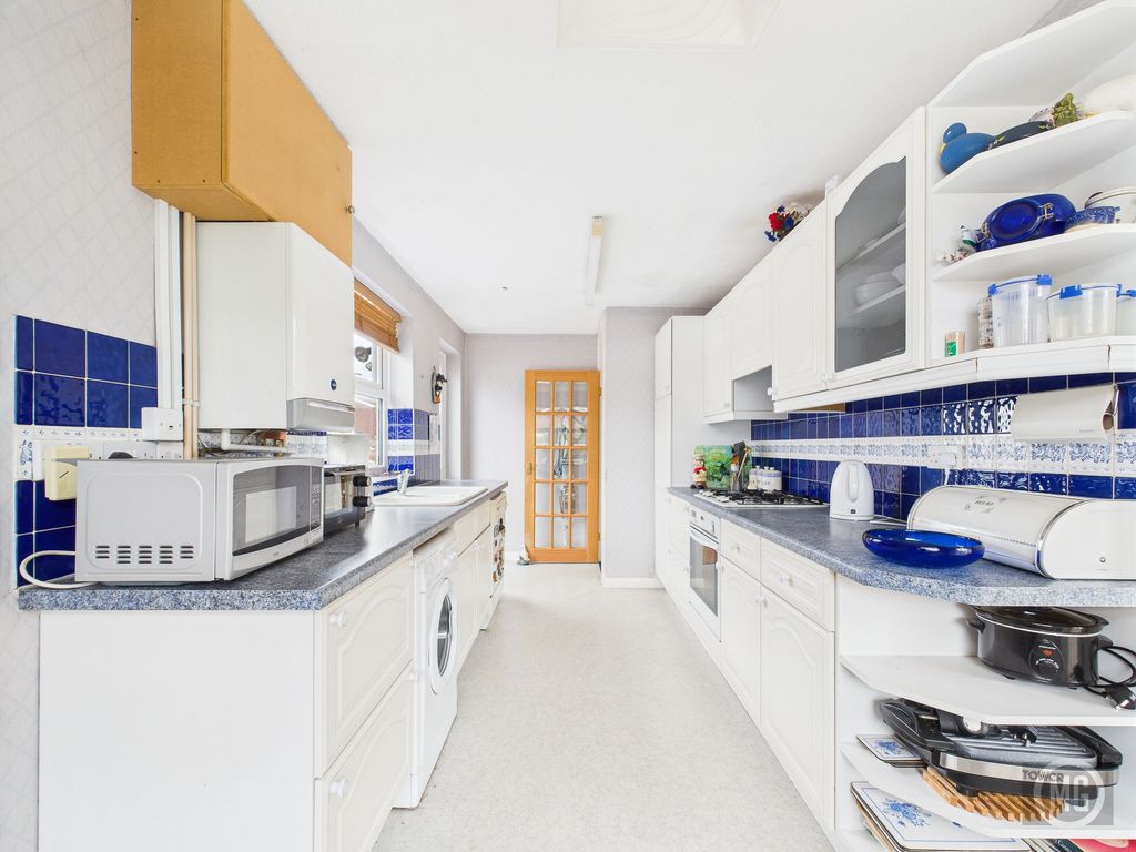 Property photo 3 of 21 Kitchen/Diner