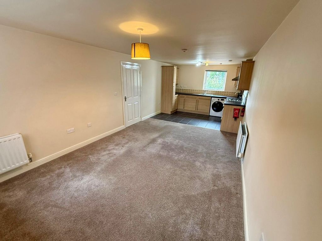 Property photo 2 of 8
