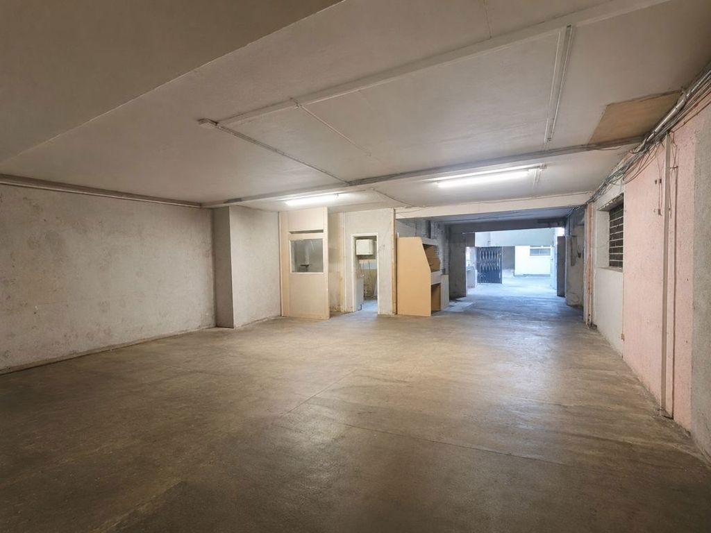 Property photo 2 of 4