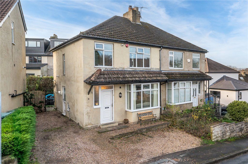 Property photo 1 of 20 Nab Wood Rise