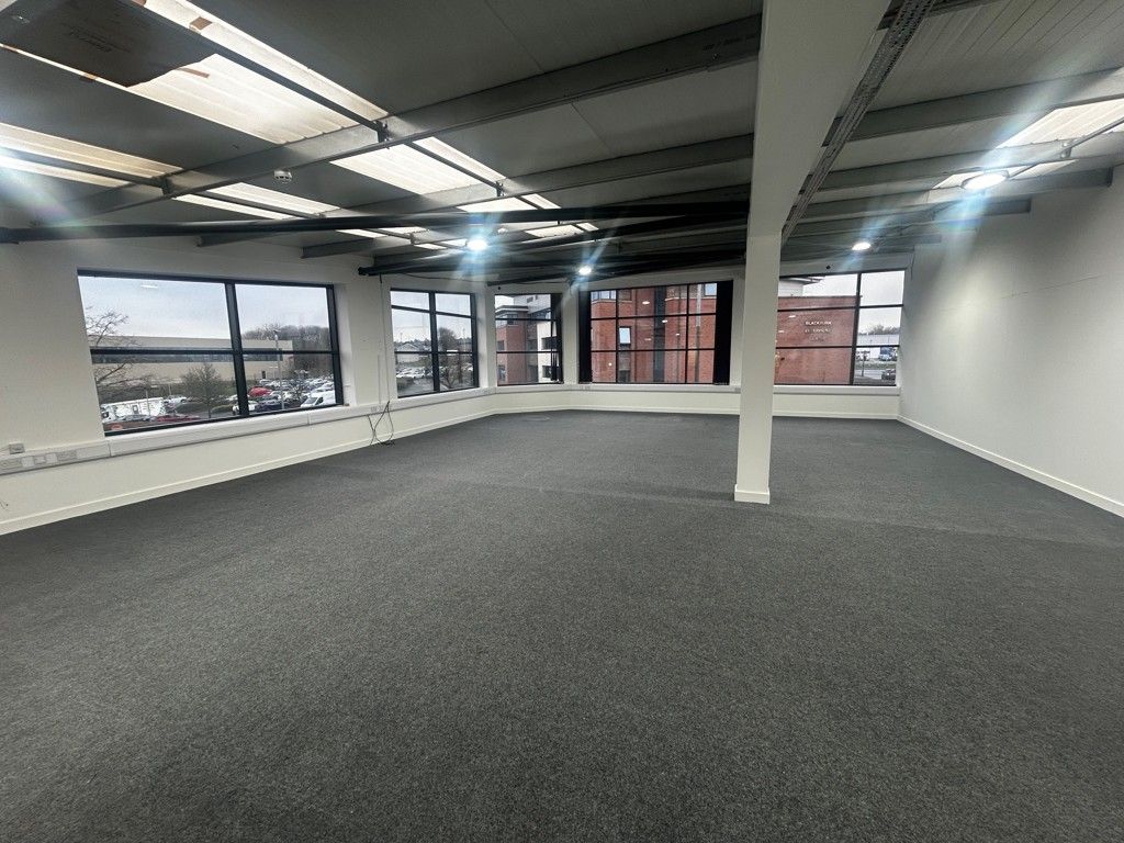 Property photo 3 of 7 Photo 9