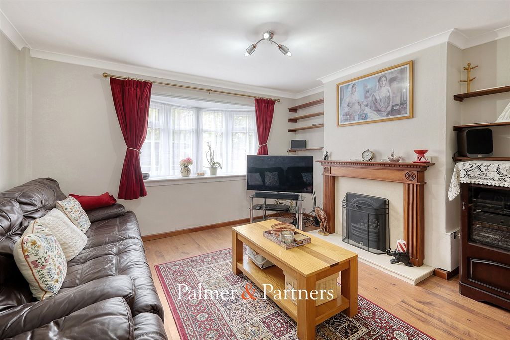 Property photo 2 of 27 Picture No. 01