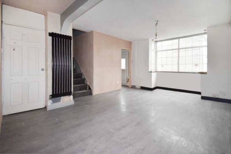 Property photo 3 of 10 Photo 3