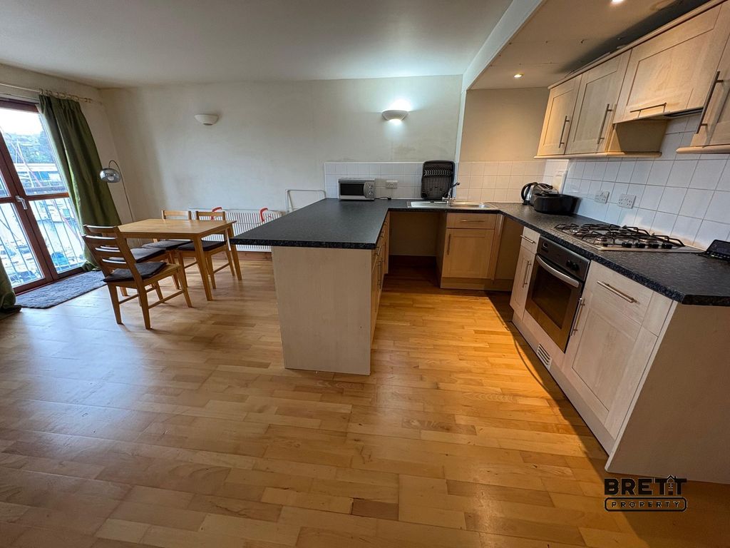 Property photo 3 of 7 Not Specified