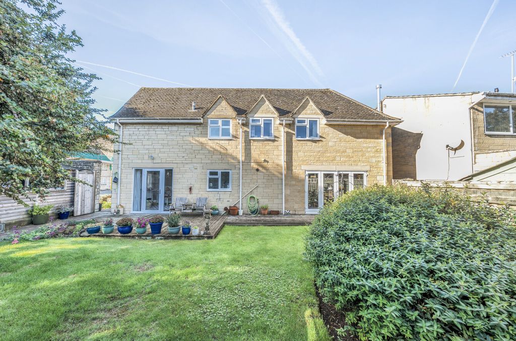 Property photo 2 of 26 Rear