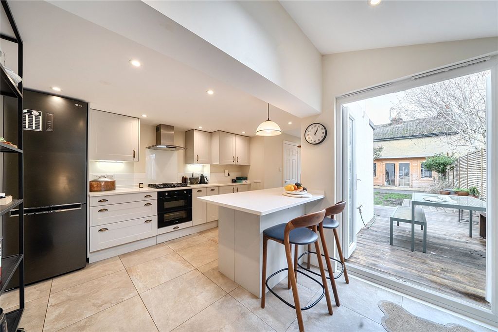 Property photo 2 of 19 Picture No. 09