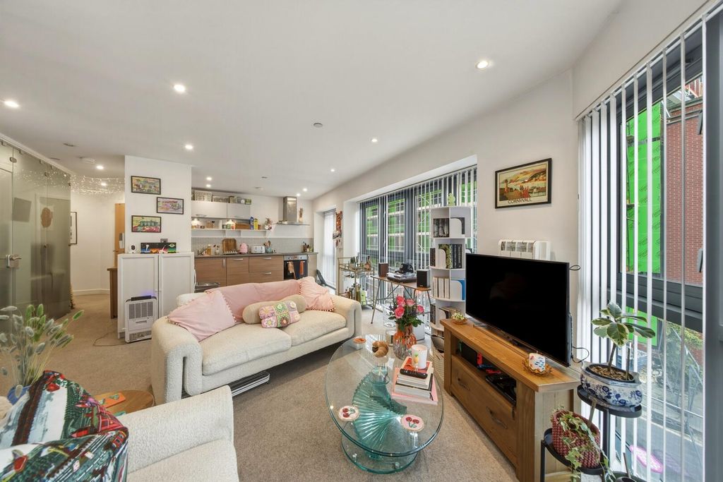 Property photo 2 of 15 Living Room