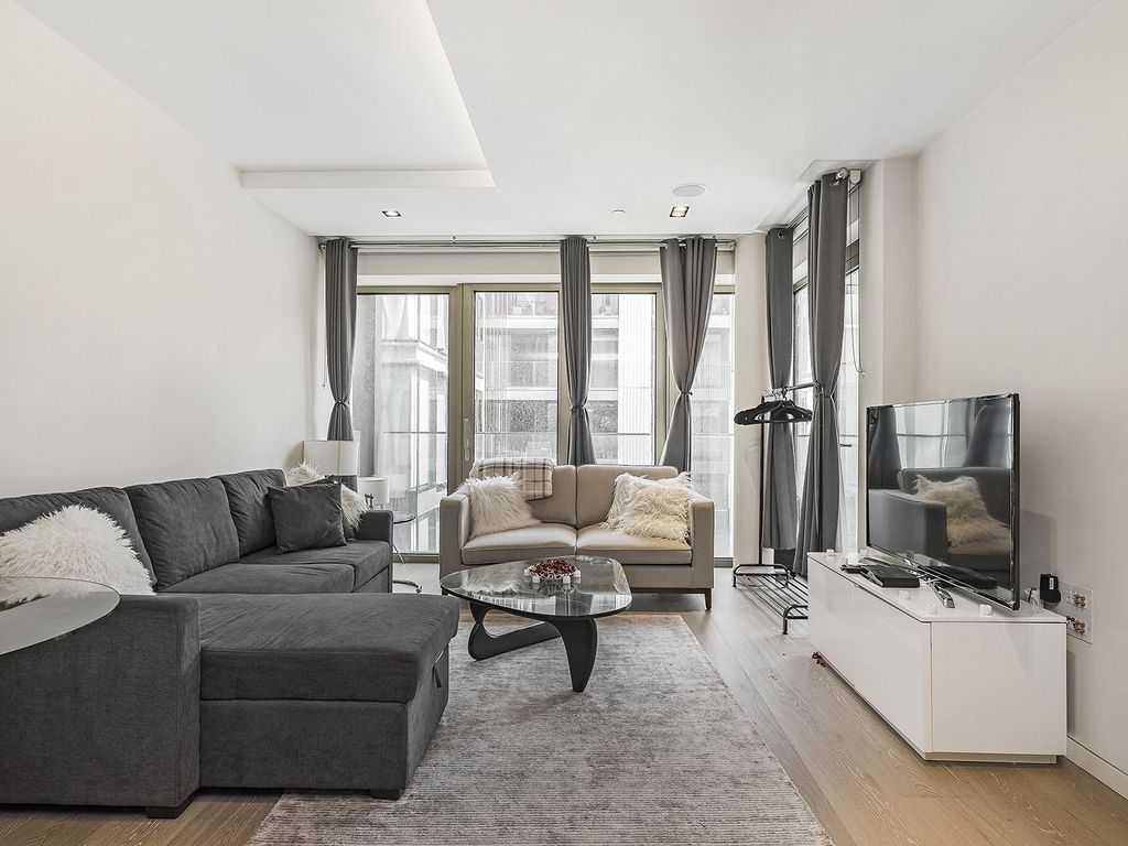 Property photo 1 of 10 Pearson Square