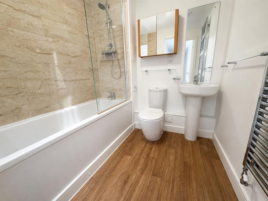 Property photo 1 of 6 Bathroom