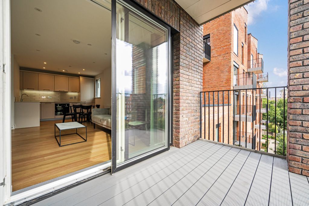 Property photo 3 of 25 Picture No. 24