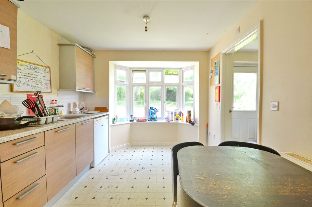 Property photo 3 of 15 Picture No. 11