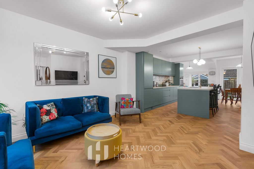 Property photo 2 of 14